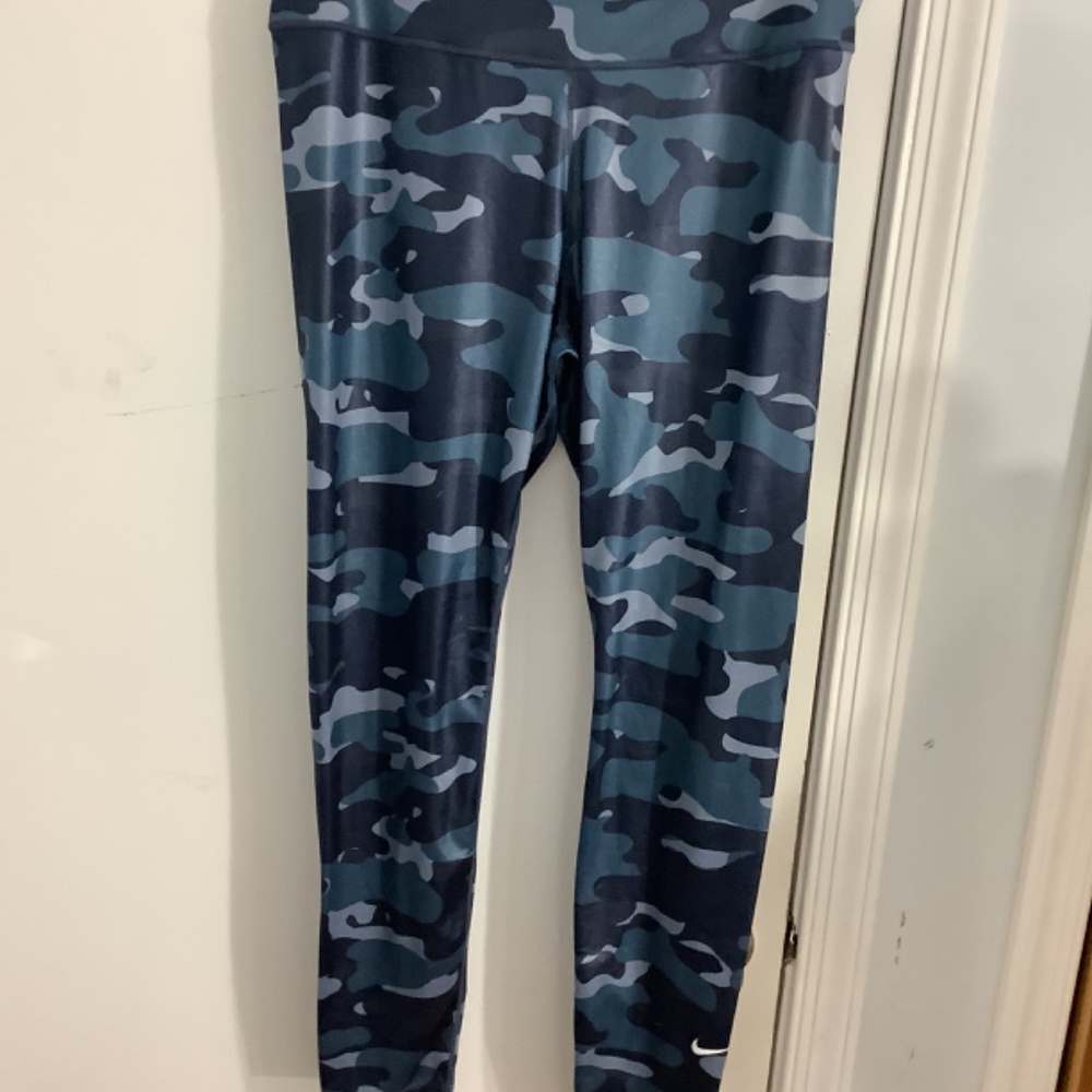 NWT NIKE ONE DRI - FIT GRAY CAMOUFLAGE LEGGINGS SIZE XL - Picture 9 of 9